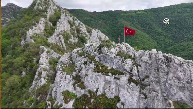 Emniyetin 19 Mayıs klibi nefes kesti! 4